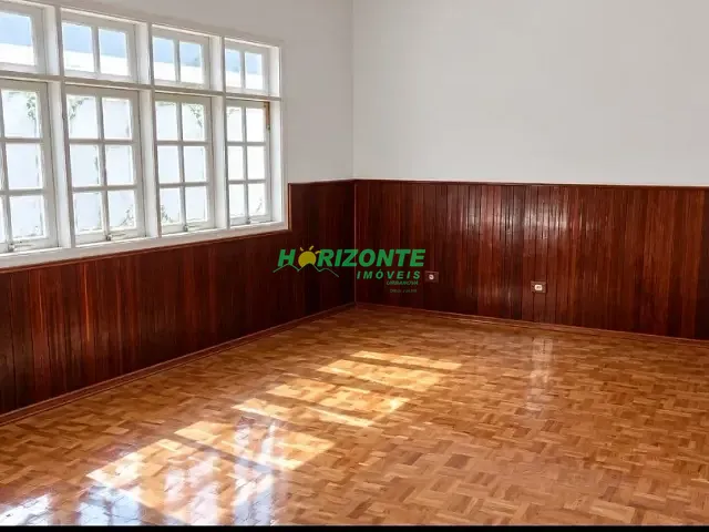 Casa com 441m² 4 quartos e 5 banheiros, à venda, no bairro Urbanova em São José dos Campos