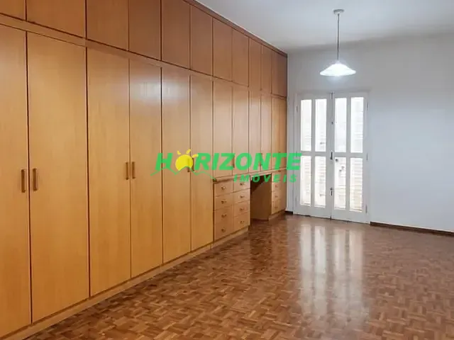 Casa com 441m² 4 quartos e 5 banheiros, à venda, no bairro Urbanova em São José dos Campos
