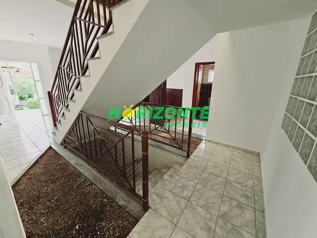 Casa com 441m² 5 quartos e 6 banheiros, à venda, no bairro Urbanova em São José dos Campos