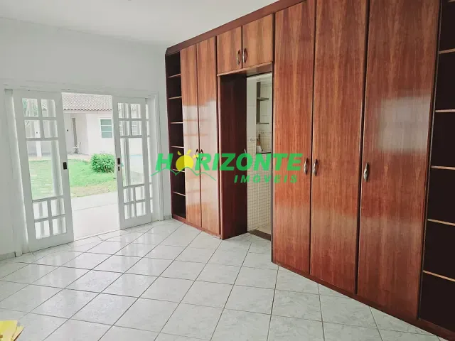 Casa com 441m² 5 quartos e 6 banheiros, à venda, no bairro Urbanova em São José dos Campos