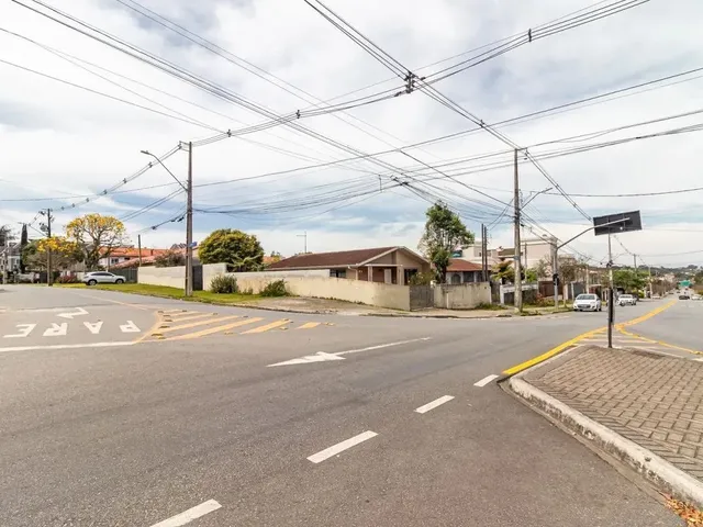 Casa com 280m² 3 quartos e 1 banheiro, à venda, no bairro Jardim das Américas em Curitiba
