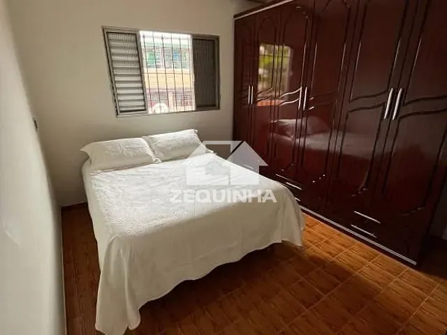 Casa com 292m² 2 quartos e 3 banheiros, à venda, no bairro Ayrosa em Osasco