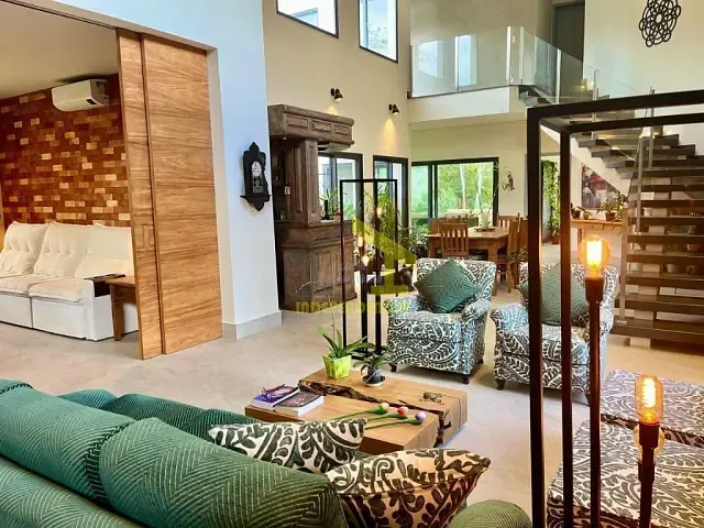 Casa com 2010m² 5 quartos e 6 banheiros, à venda, no bairro Condomínio Terras de São José em Itu