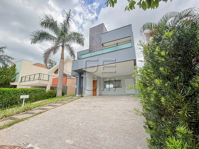 Casa com 280m² 3 quartos e 5 banheiros, à venda, no bairro Operária em Londrina