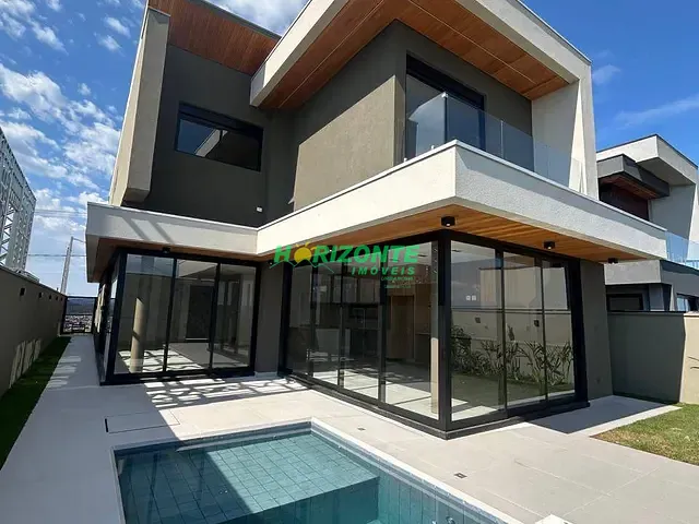 Casa 4 quartos e 5 banheiros, à venda, no bairro Urbanova em São José dos Campos