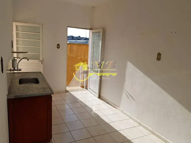 Casa com 250m² 4 quartos e 3 banheiros, à venda, no bairro Jardim Santa Lúcia em Campinas