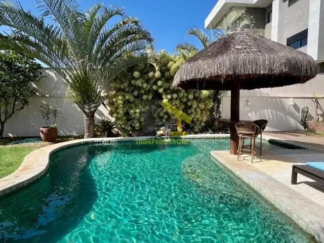 Casa com 626m² 4 quartos e 3 banheiros, à venda, no bairro Parque Rincão em Cotia