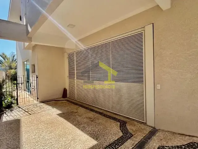 Casa com 626m² 4 quartos e 3 banheiros, à venda, no bairro Parque Rincão em Cotia