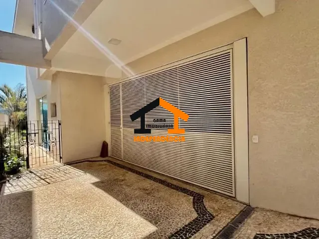 Casa com 626m² 4 quartos e 3 banheiros, à venda, no bairro Parque Rincão em Cotia