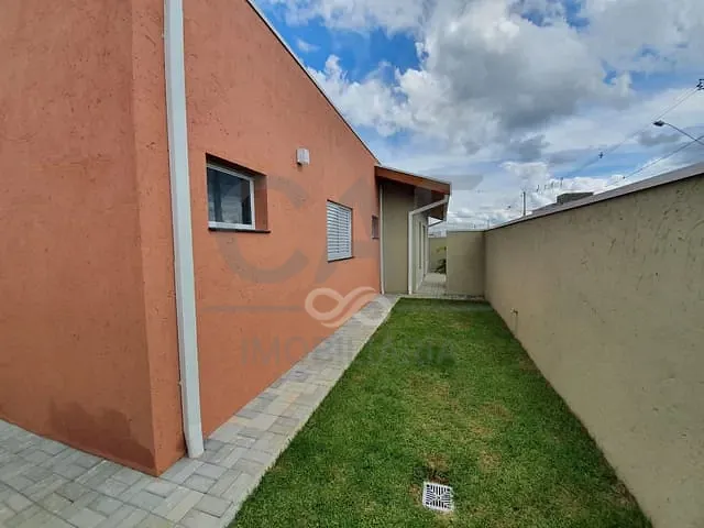 Casa com 372m² 3 quartos e 2 banheiros, à venda, no bairro Residencial Nova Holanda em Holambra