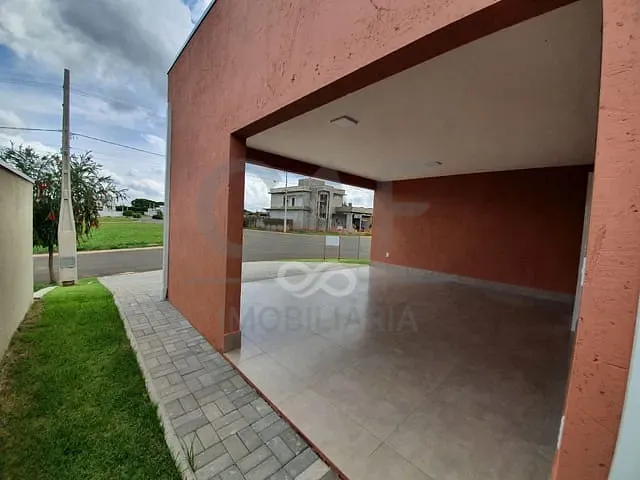 Casa com 372m² 3 quartos e 2 banheiros, à venda, no bairro Residencial Nova Holanda em Holambra