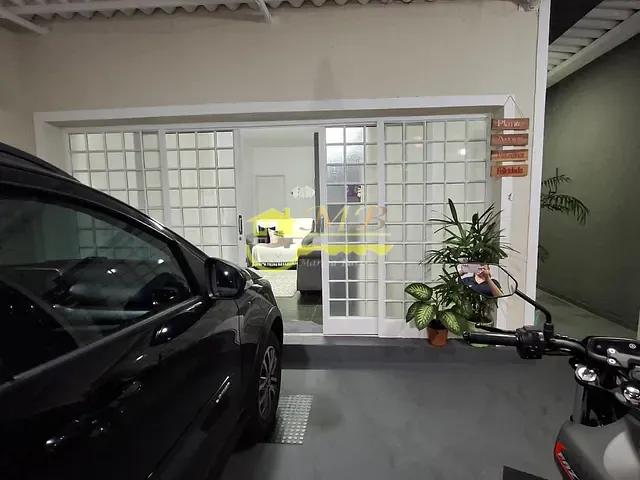 Casa com 300m² 4 quartos e 2 banheiros, à venda, no bairro Parque Jambeiro em Campinas
