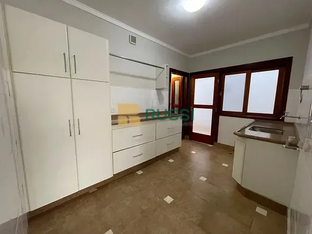 Casa com 408m² 3 quartos e 5 banheiros, para alugar, no bairro Condomínio Sunset Park em São José dos Campos