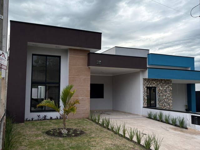 Casa com 200m² 3 quartos e 2 banheiros, à venda, no bairro Parque São Benedito em Pindamonhangaba
