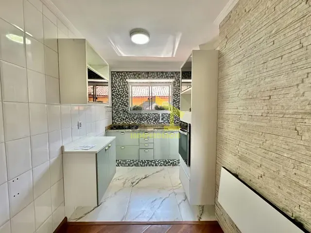 Casa com 50m² 2 quartos e 2 banheiros, à venda, no bairro Jardim Torino em Cotia