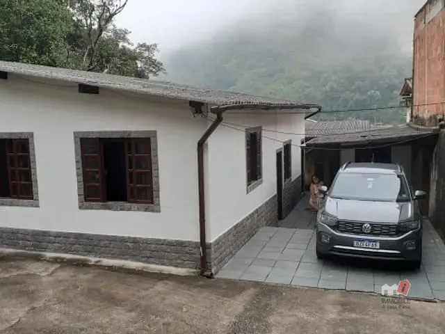 Casa com 400m², à venda, no bairro São Sebastião em Petrópolis