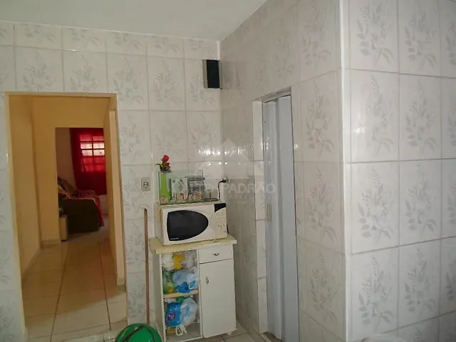 Casa com 180m² 2 quartos e 1 banheiro, à venda, no bairro Chácara Maria Francisca em Mauá