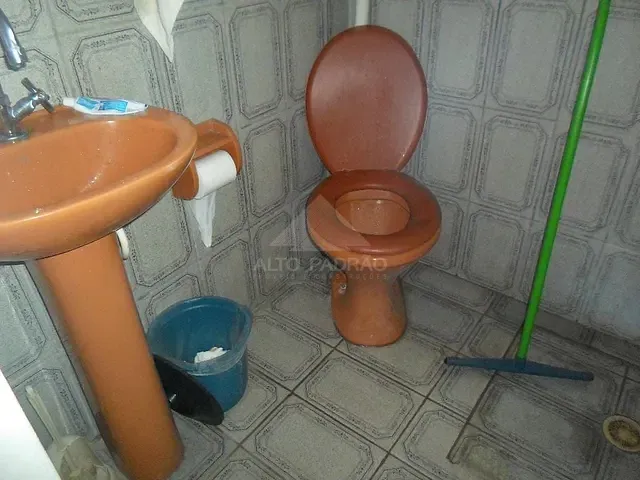 Casa com 180m² 2 quartos e 1 banheiro, à venda, no bairro Chácara Maria Francisca em Mauá
