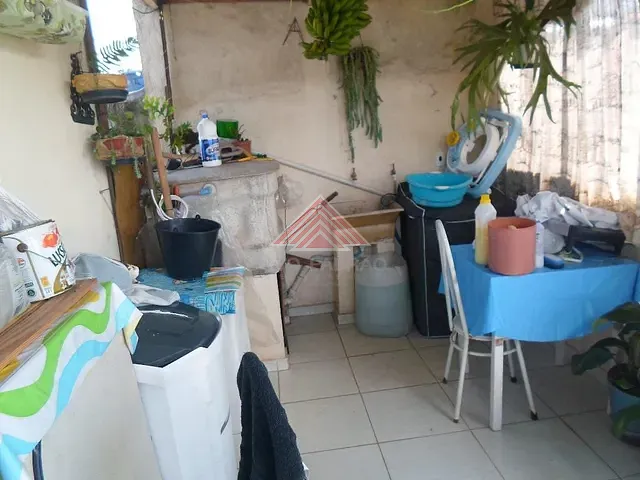 Casa com 180m² 2 quartos e 1 banheiro, à venda, no bairro Chácara Maria Francisca em Mauá