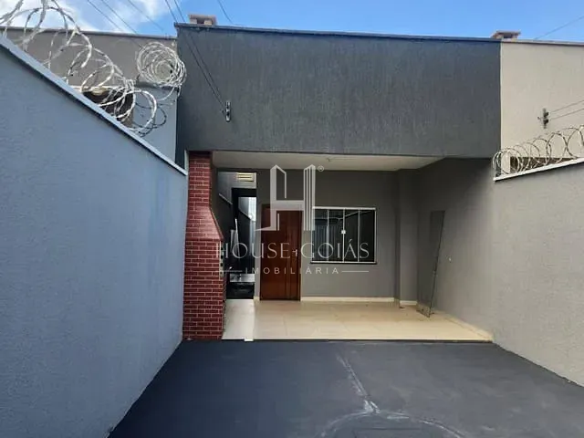Casa 2 quartos e 2 banheiros, à venda, no bairro Jardim Decolores em Trindade