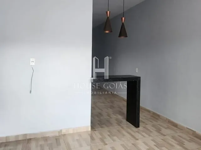 Casa 2 quartos e 2 banheiros, à venda, no bairro Jardim Decolores em Trindade