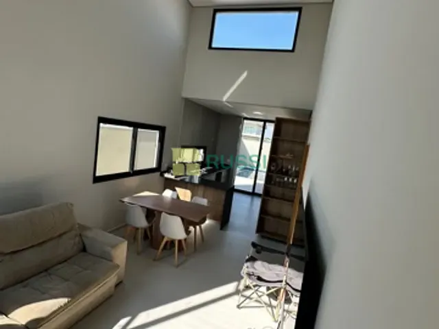 Casa com 250m² 3 quartos e 3 banheiros, à venda, no bairro Loteamento Fazenda Ronda em São José dos Campos