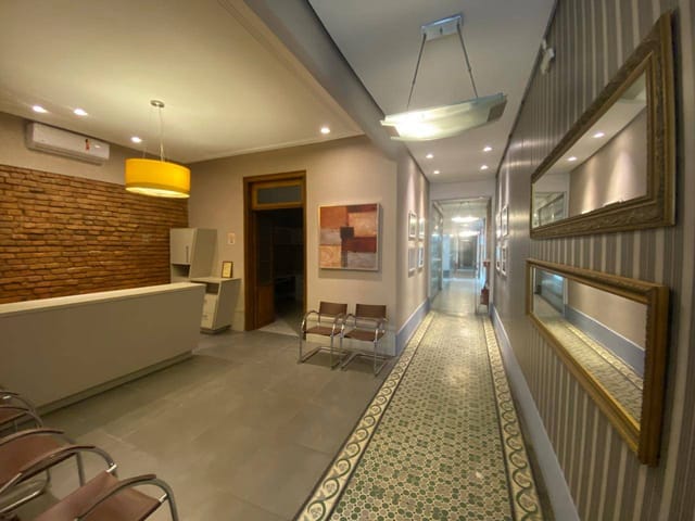 Casa com 287m², à venda, no bairro Centro em Pelotas