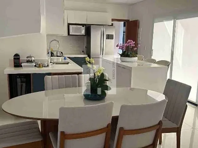 Casa com 523m² 4 quartos e 6 banheiros, à venda, no bairro Loteamento Vale Azul I em Jundiaí