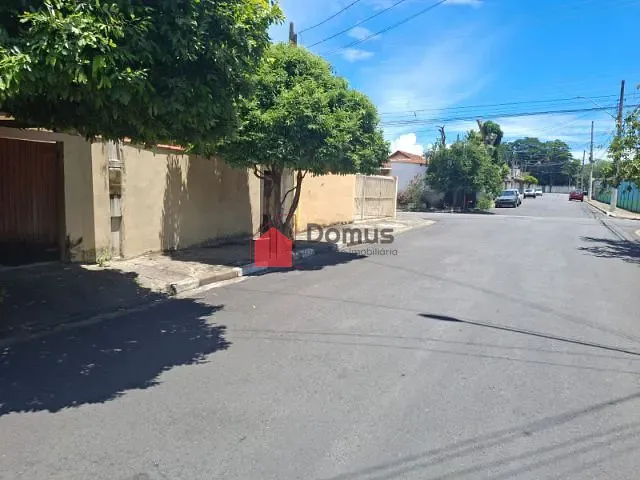 Casa com 300m² 2 quartos e 1 banheiro, à venda, no bairro Bela Vista em Pindamonhangaba
