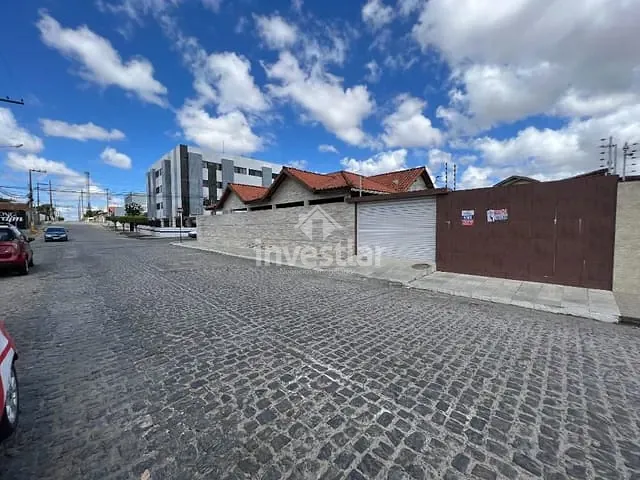 Casa com 360m² 3 quartos e 2 banheiros, à venda, no bairro Jardim Paulistano em Campina Grande