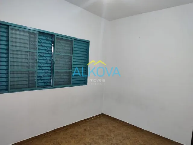 Casa com 270m² 3 quartos e 1 banheiro, à venda, no bairro Jardim Satélite em São José dos Campos