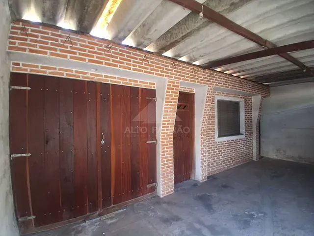 Casa com 247m² 2 quartos e 1 banheiro, à venda, no bairro Vila Dirce em Mauá