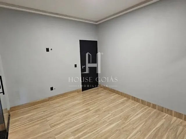 Casa 2 quartos e 2 banheiros, à venda, no bairro Residencial Buena Vista I em Goiânia