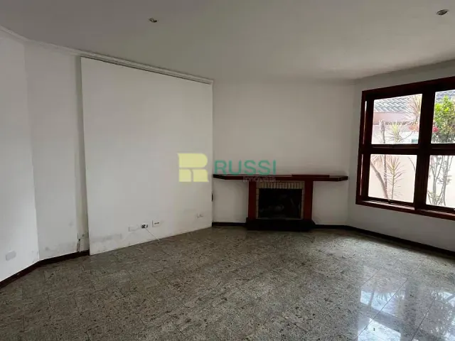 Casa 4 quartos e 6 banheiros, à venda, no bairro Urbanova em São José dos Campos