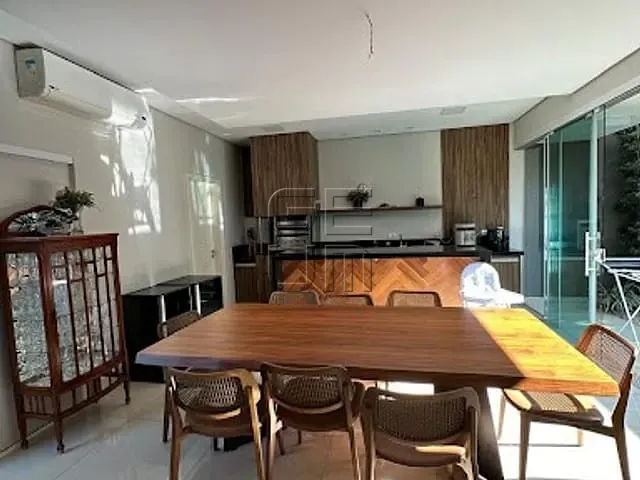 Casa com 300m² 3 quartos e 4 banheiros, à venda, no bairro Esperança em Londrina