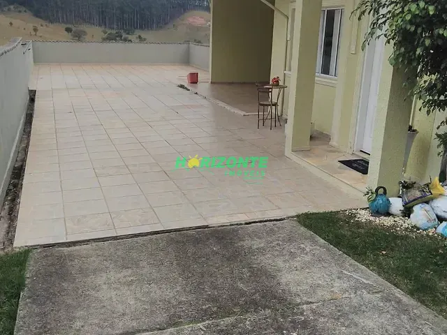 Casa 4 quartos e 5 banheiros, à venda, no bairro Jardim Rio Comprido em Jacareí