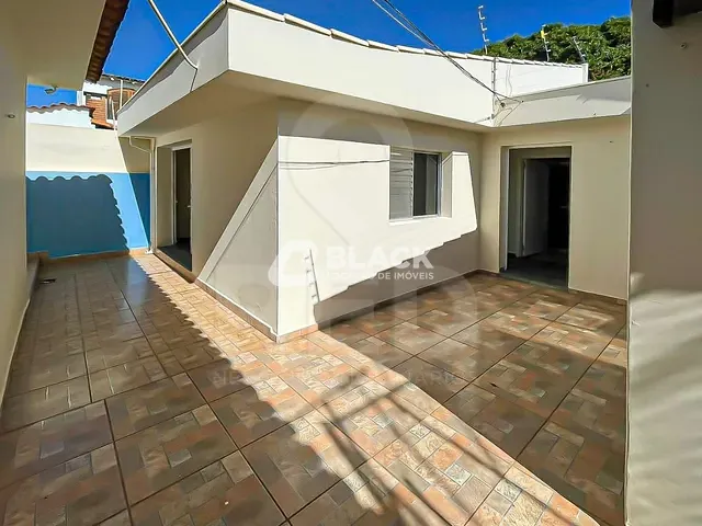 Casa com 190m² 2 quartos e 2 banheiros, para alugar, no bairro Jardim America em Sorocaba