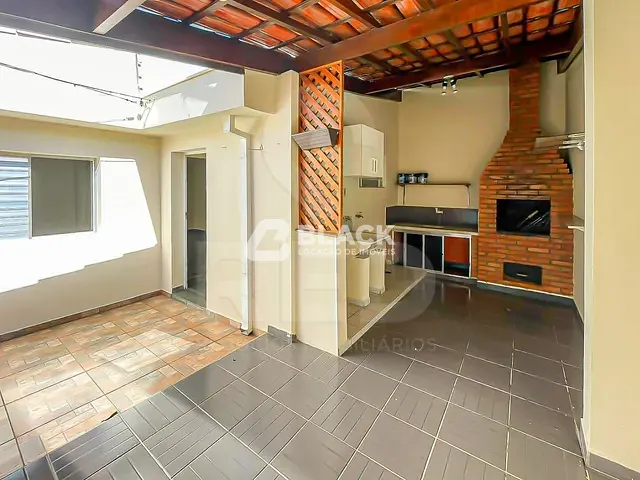 Casa com 190m² 2 quartos e 2 banheiros, para alugar, no bairro Jardim America em Sorocaba