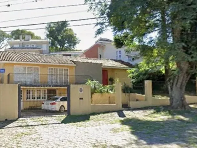 Casa com 456m² 3 quartos e 5 banheiros, à venda, no bairro Seminário em Curitiba