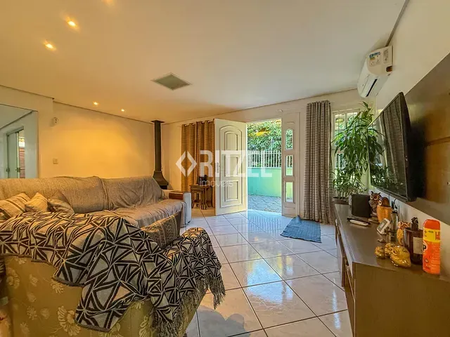 Casa com 218m² 3 quartos e 3 banheiros, à venda, no bairro Ouro Branco em Novo Hamburgo