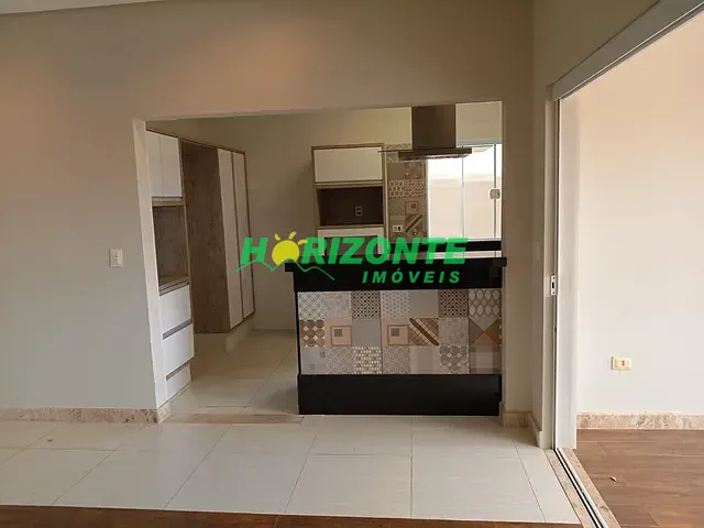 Casa 4 quartos e 4 banheiros, à venda, no bairro Urbanova em São José dos Campos