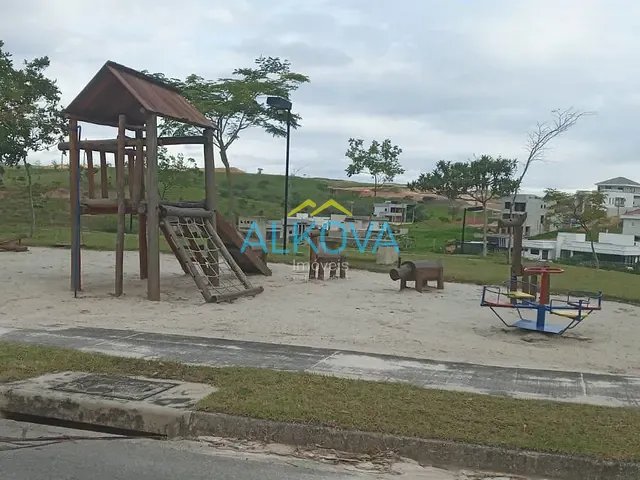 Casa com 391m² 3 quartos e 3 banheiros, à venda, no bairro Recanto dos Eucaliptos em São José dos Campos