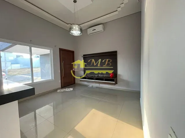 Casa 3 quartos e 3 banheiros, para alugar, no bairro Jardim Park Real em Indaiatuba