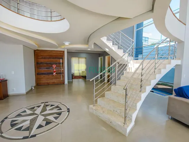 Casa 4 quartos e 5 banheiros, à venda, no bairro Parque Residencial Maria Elmira em Caçapava