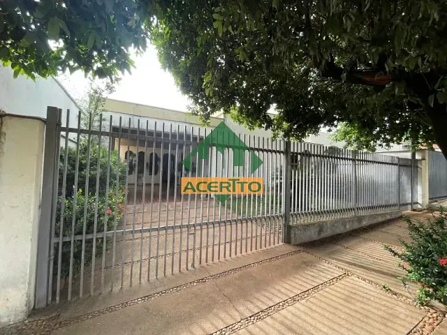 Casa com 260m² 3 quartos e 3 banheiros, à venda, no bairro Jardim Nova Yorque em Araçatuba