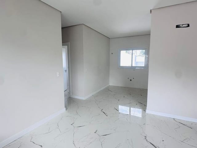 Casa com 144m² 3 quartos e 2 banheiros, à venda, no bairro São Luiz em Caxias do Sul