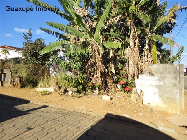 Foto do Casa - Casa com 2 dormitórios, 2 banheiros, sala de TV e cozinha. | Guaxupé Imóveis Ltda