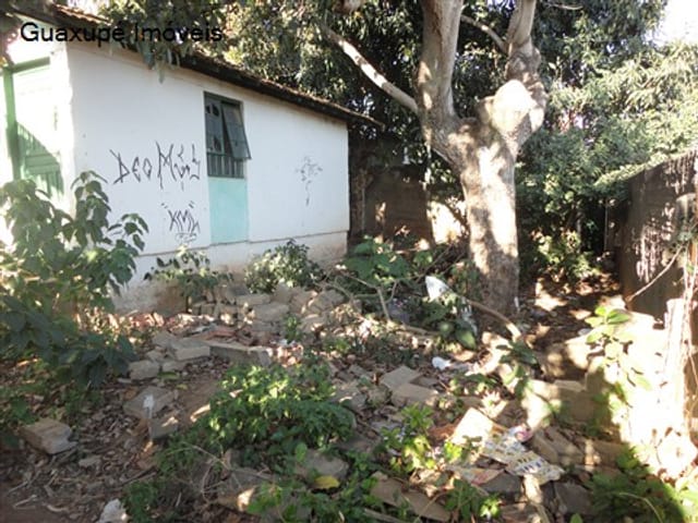 Foto do Casa - Casa com 2 dormitórios, 2 banheiros, sala de TV e cozinha. | Guaxupé Imóveis Ltda