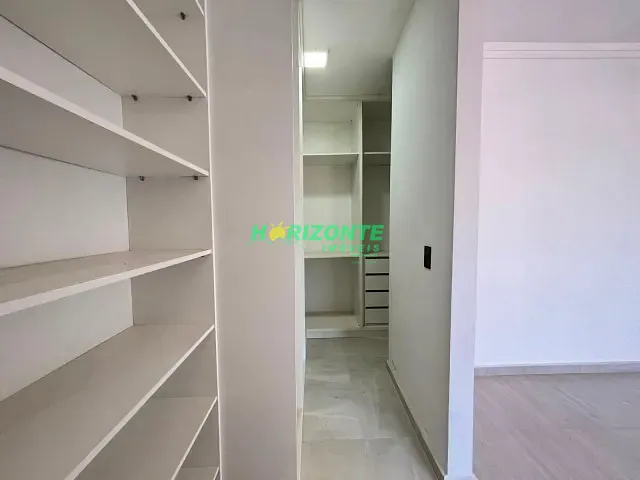 Casa 3 quartos e 4 banheiros, à venda, no bairro Bairro Floresta em São José dos Campos