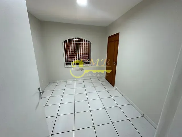 Casa 3 quartos e 1 banheiro, à venda ou para alugar, no bairro Vila Nogueira em Campinas